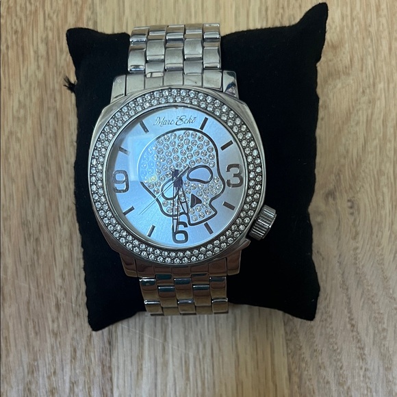 Marc Ecko Silver Crystal Skull Watch - Picture 1 of 4